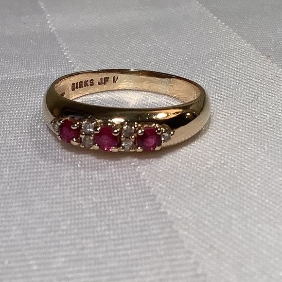 Birks Pink Sapphire and Diamond Gold Ring - Picture 4 of 12